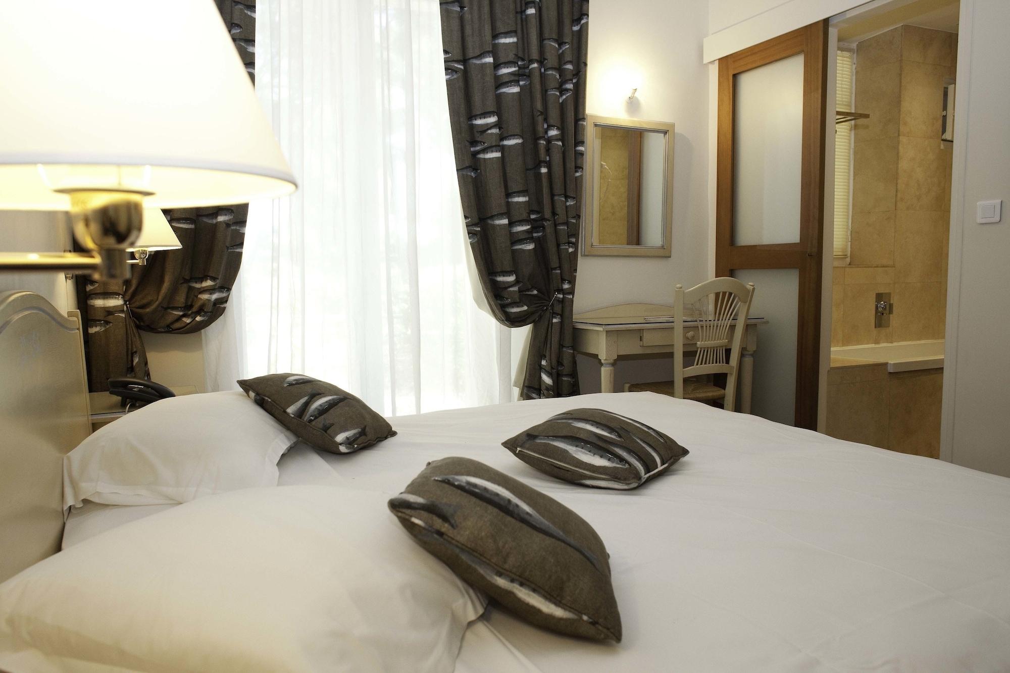 Grand Les Lecques 3*