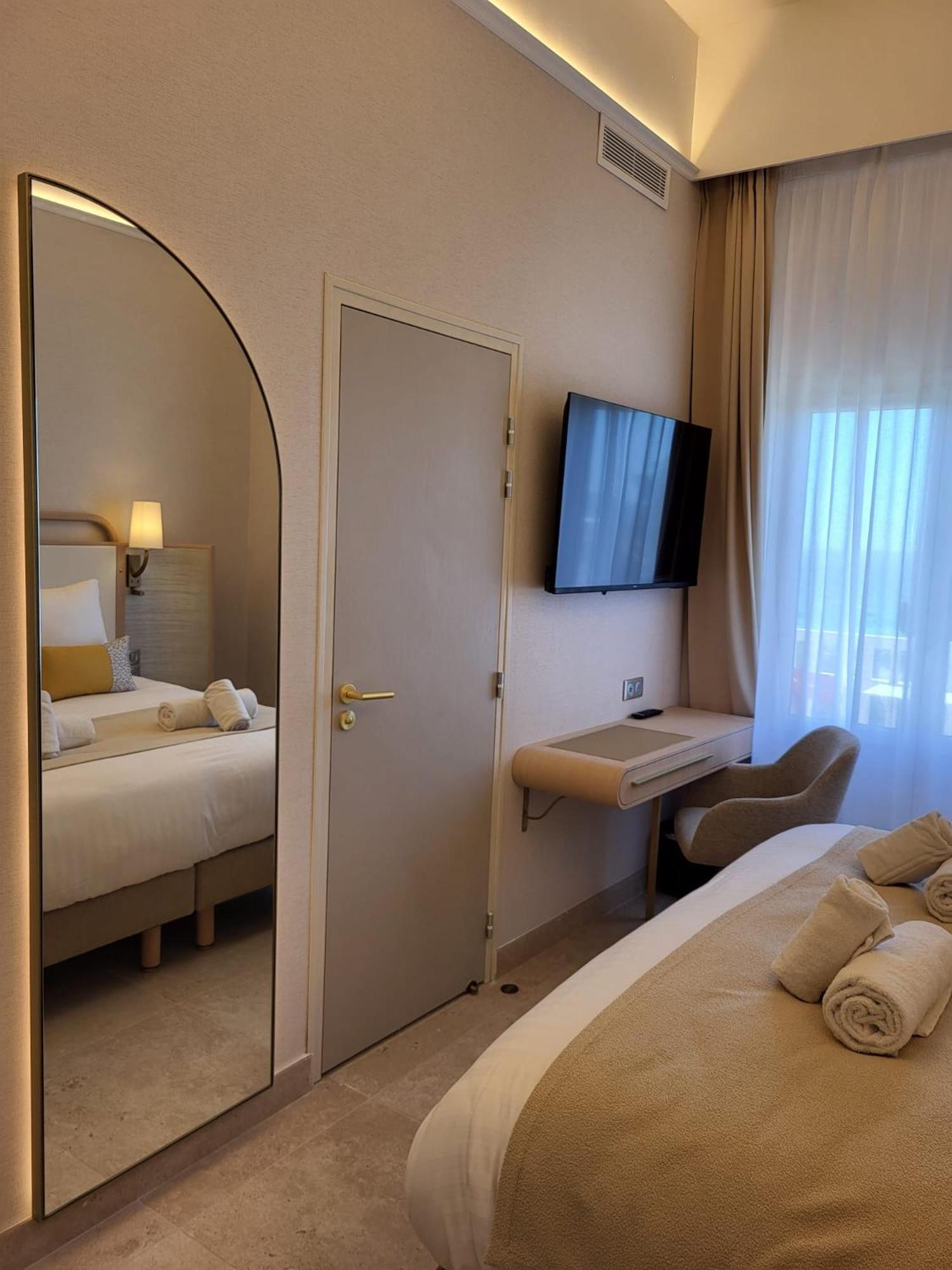 Hotel Grand Les Lecques